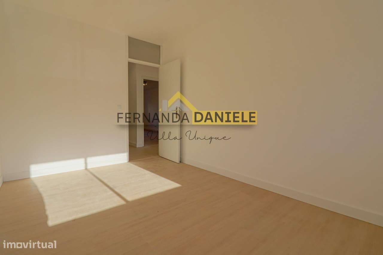 * Oportunidade * Apartamento T3 remodelado, em localização...-19