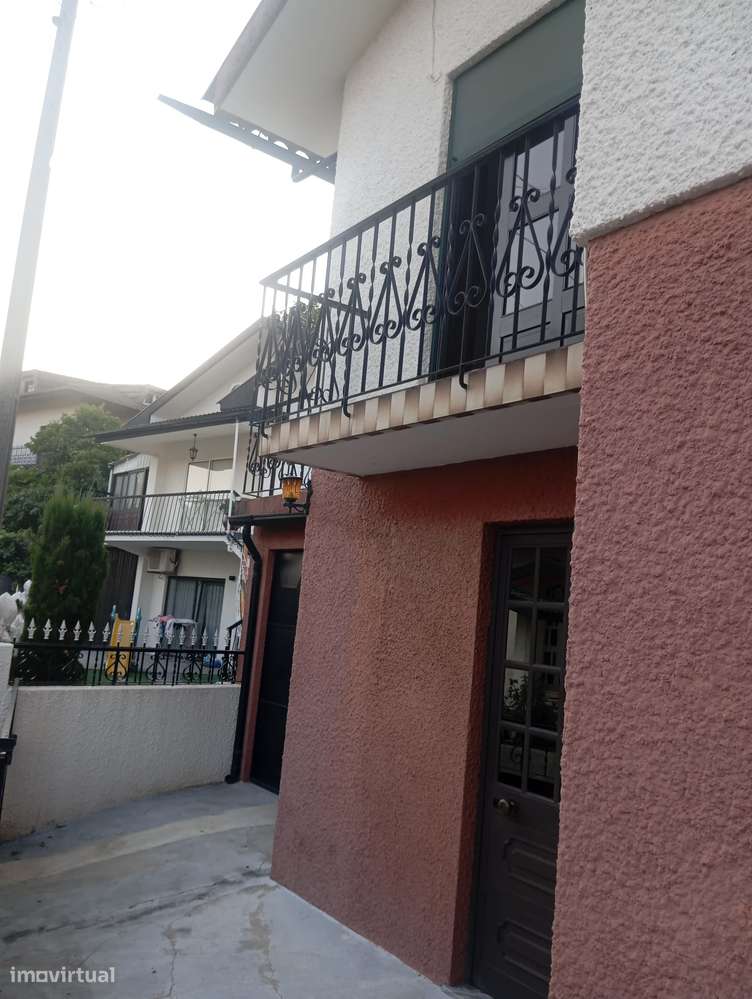 Moradia com jardim e garagem Lugar nobre cidade de Oliveira de Azeméis-24