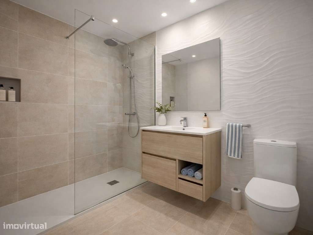 T2 com terraço e varanda | Totalmente renovado-13