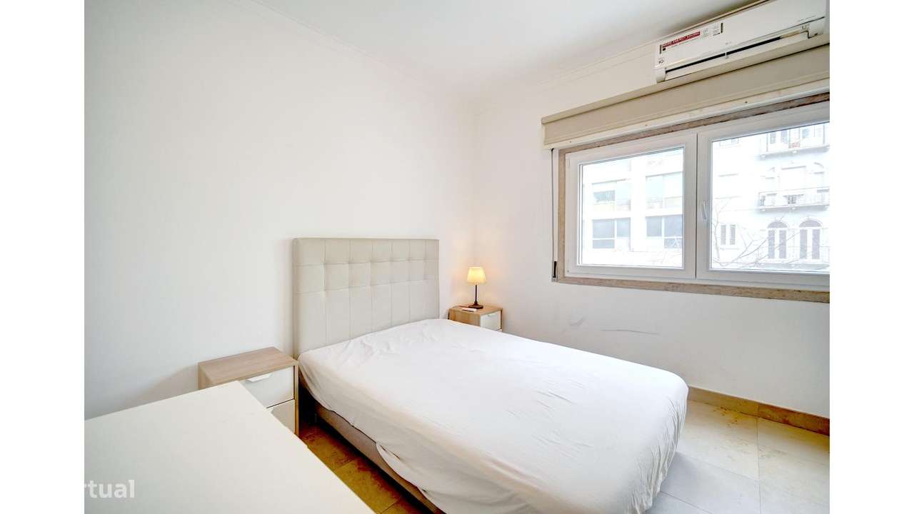 Apartamento T3 em Lisboa com terraço-24