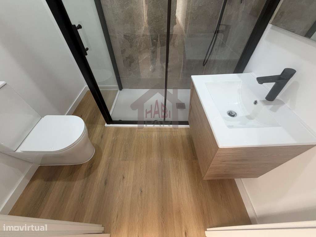 Excelente Moradia T3+1 Centro de Benavente Baixa de Preço-9