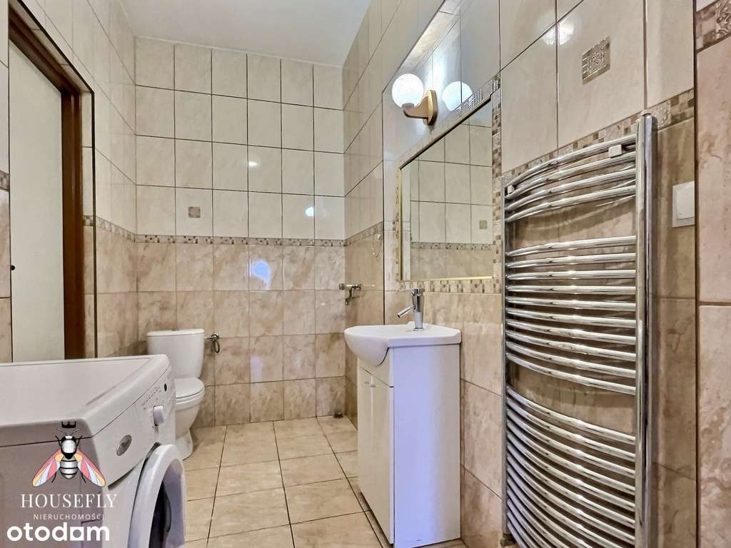 Niezależna część domu z garażem i własną działką-19