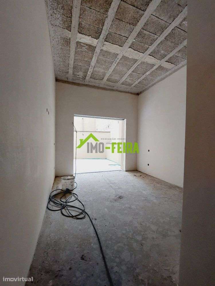 APARTAMENTO T3,  OLIVEIRA DE AZEMÉIS - Grande imagem: 2/19