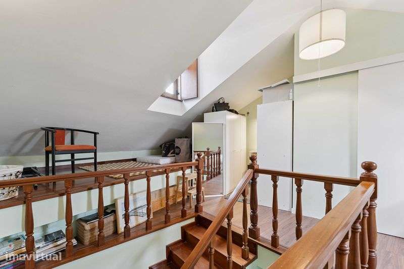 Moradia Geminada no Bonjardim para Arrendamento - Grande imagem: 5/12