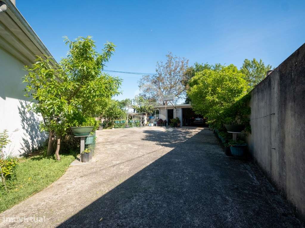 Moradia Térrea T4 em Palmeira, Santo Tirso-22