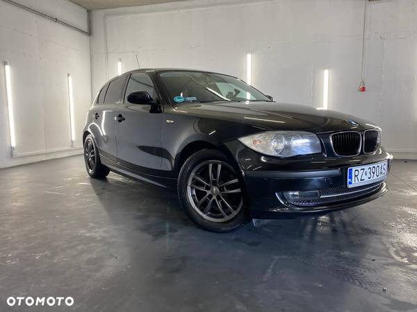 BMW Seria 1 116i - 1