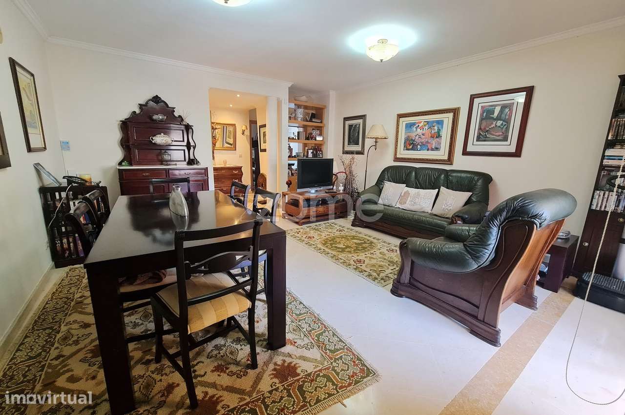 Apartamento 4 Assoalhadas com arrecadação - Grande imagem: 5/33