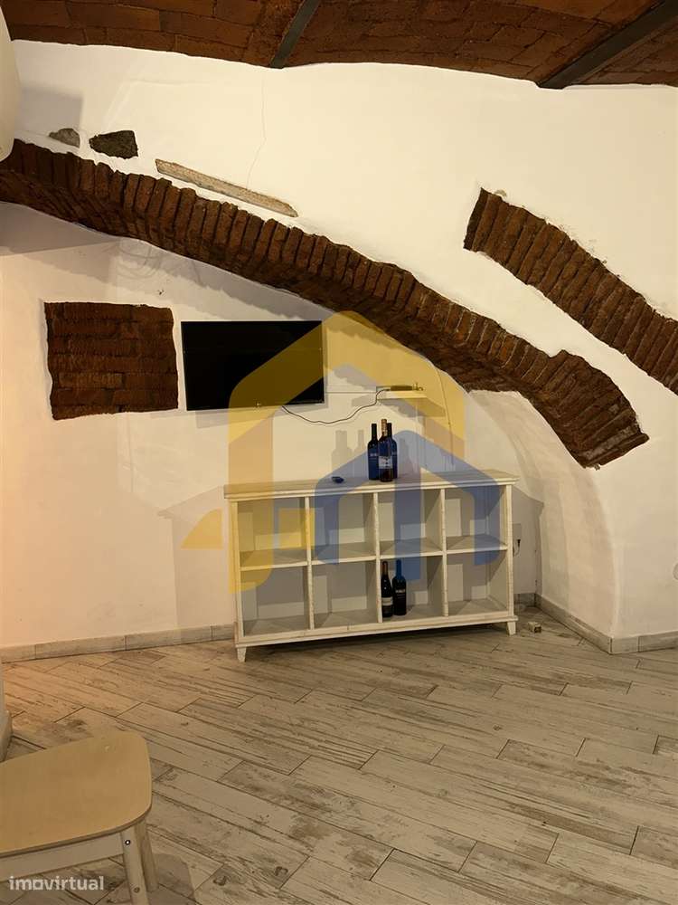 🏡 Moradia Térrea em Banda T2 no Centro de Estremoz-36