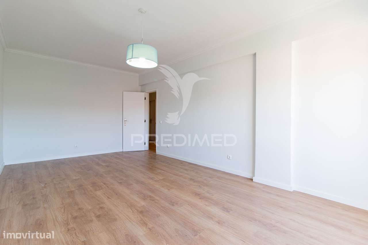 Apartamento T1 em Mem Martins - Grande imagem: 5/19