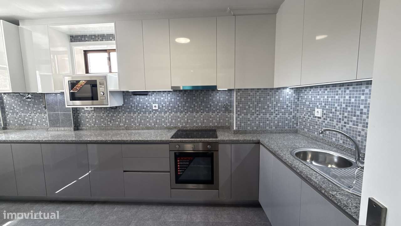 Apartamento T2 Remodelado, Rio Tinto-1