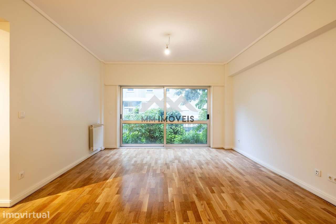 Apartamento T2+1 | Arrendamento | Renovado | Av. França | Garagem | Me - Grande imagem: 3/26