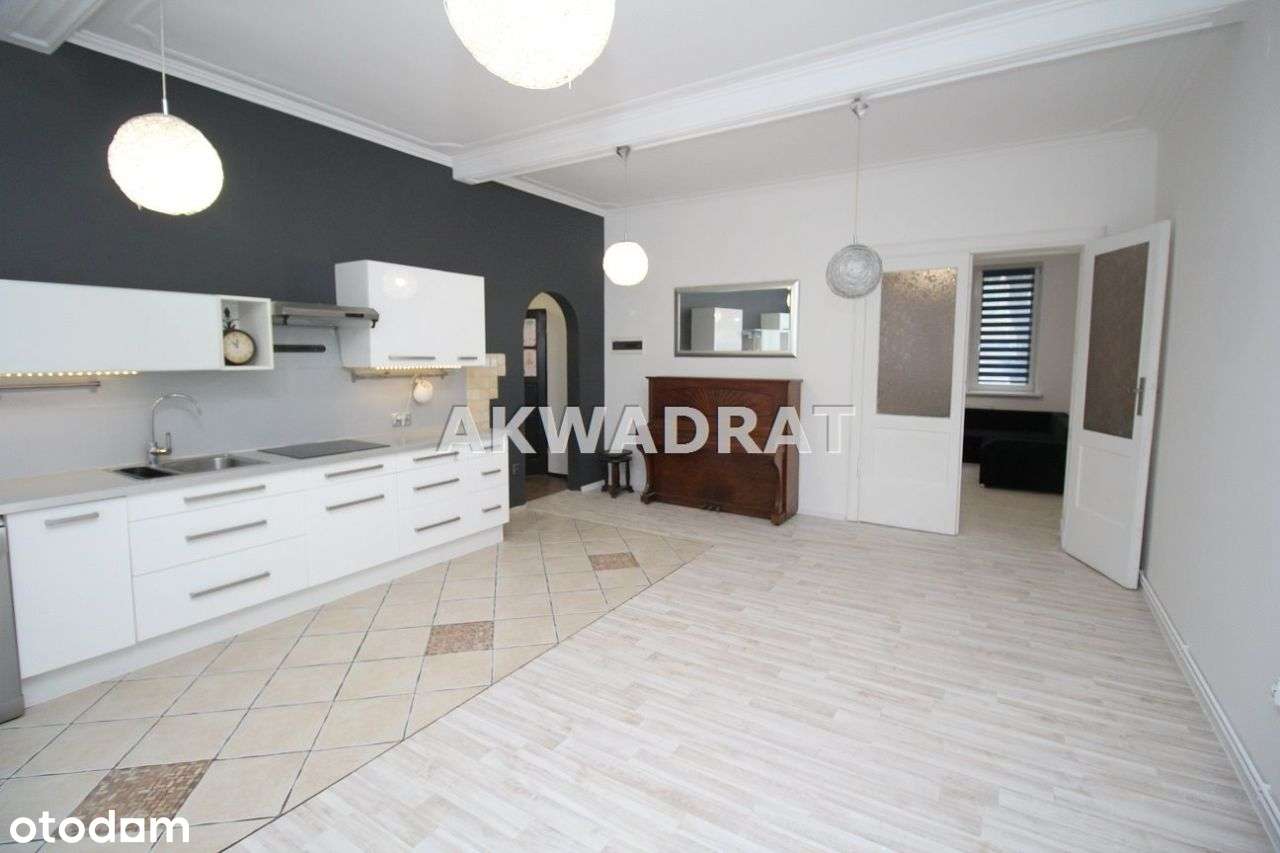 Mieszkanie w Śródmieściu 4 pokoje-1