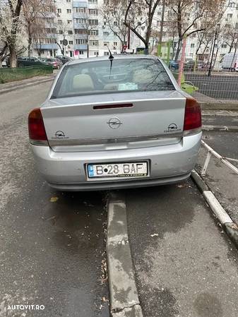 Opel Vectra 2.2TDi Elegance - 3