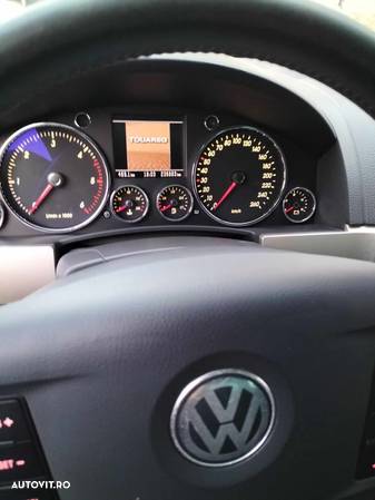 Volkswagen Touareg 3.0 V6 TDI Aut. - 14
