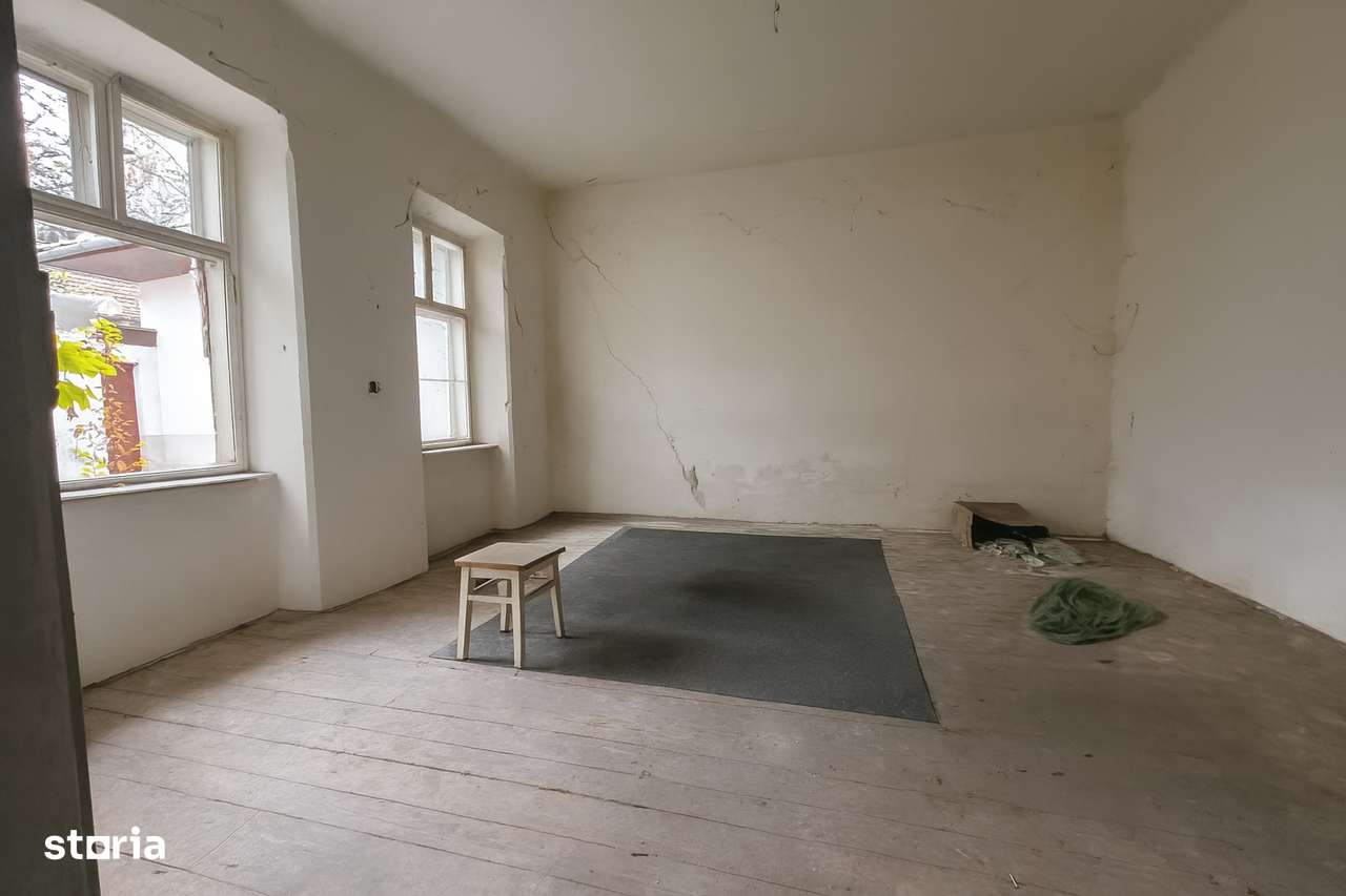 DE VÂNZARE — Două apartamente în zonă ultracentrală-2