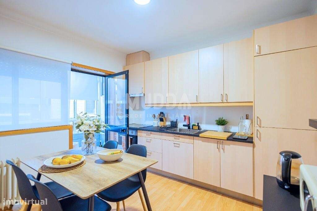 Magnífico Apartamento T2 Recuado no Último Andar com Terraço e Churras-14