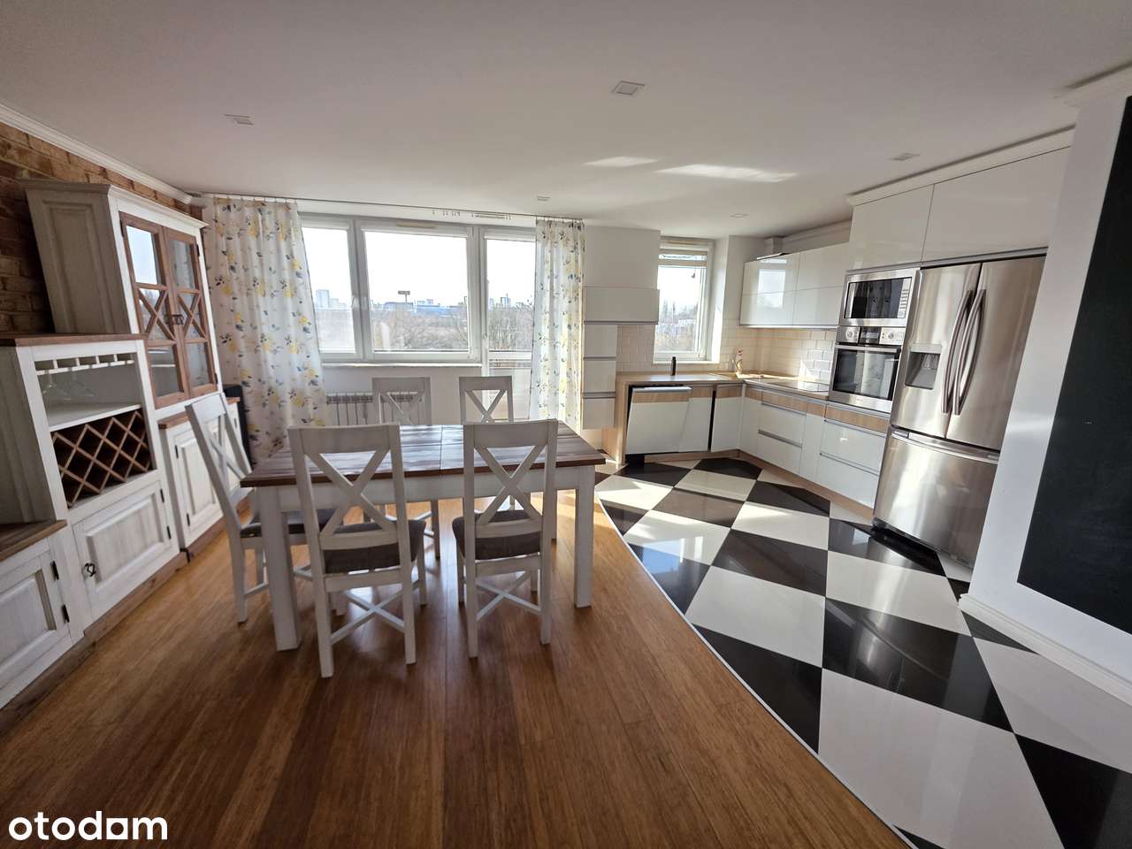 Piękne, przestronne mieszkanie z widokiem na zieleń!!-2