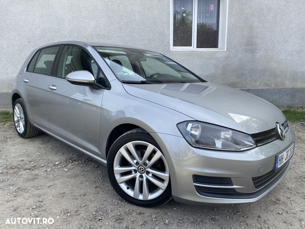 Volkswagen Golf 1.2 TSI BlueMotion Technology Comfortline - 2