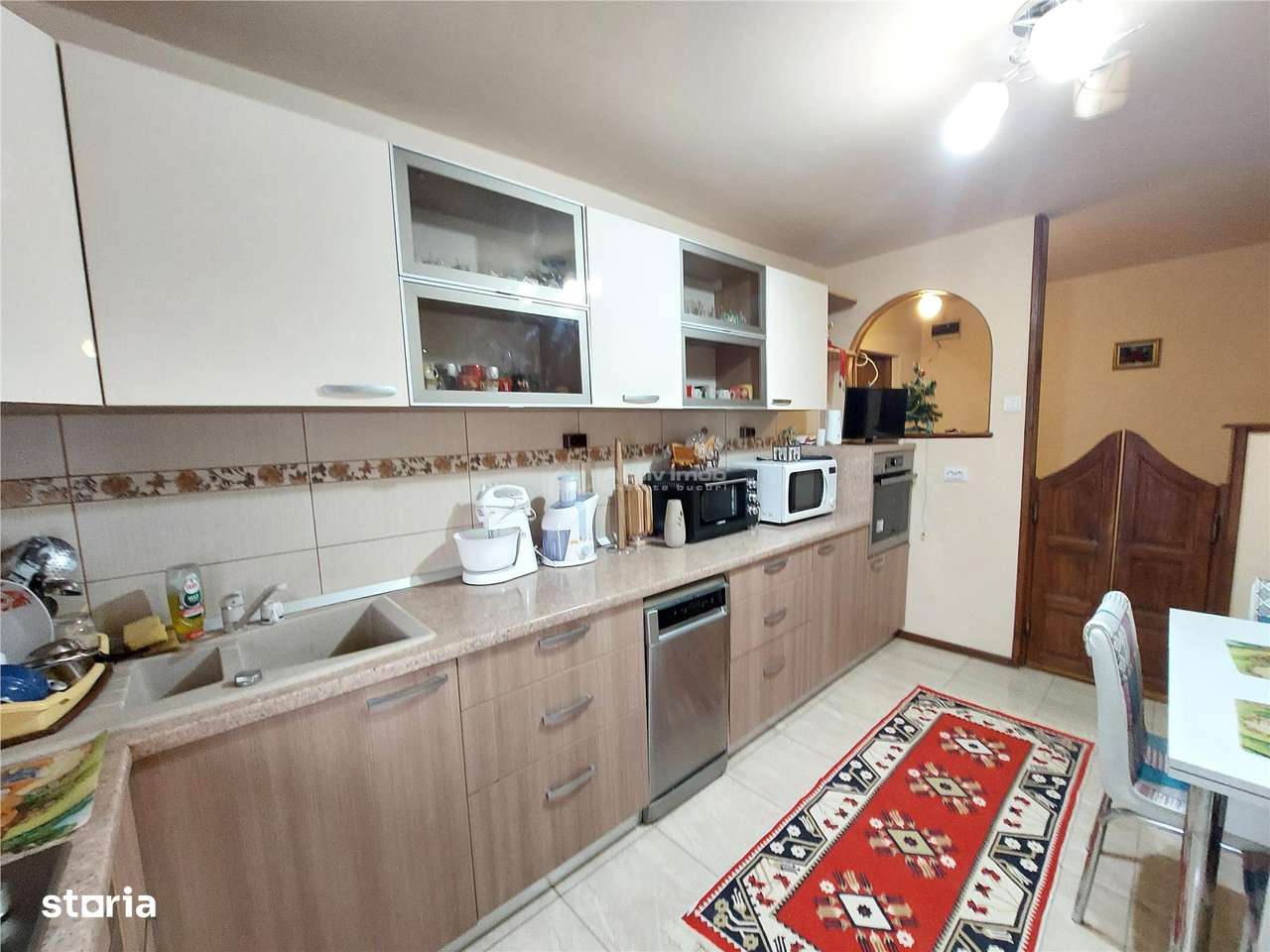 4 camere, decomandat, 100 mp UTILI, etaj 3, Piata Dorobanti II-14