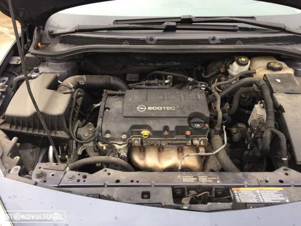 Opel Astra J 1.4 16v para peças - 6
