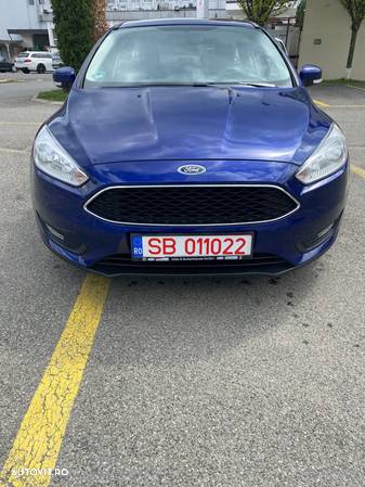 Ford Focus 1.0 EcoBoost Active - 3