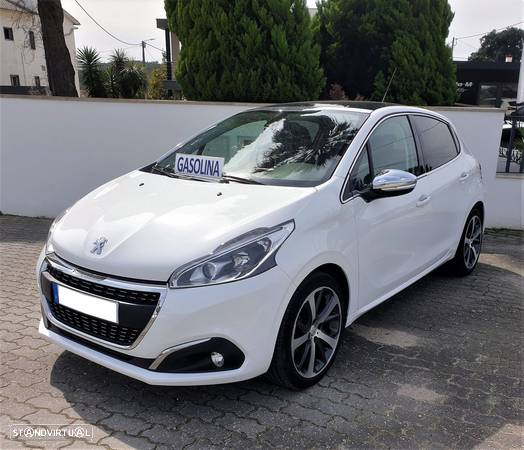 Peugeot 208 1.2 PureTech GT Line - 1