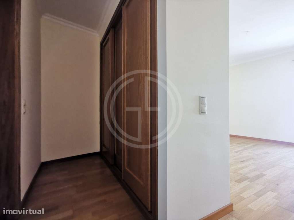 Apartamento T3 no centro de Vilamoura, em condomínio com piscina e ...-8