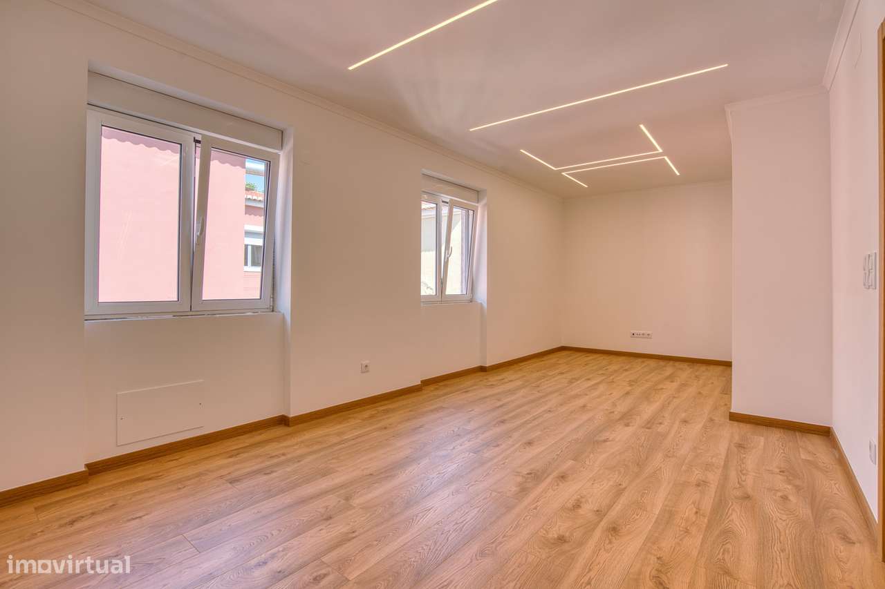 Apartamento T3 Duplex Remodelado - Grande imagem: 4/25