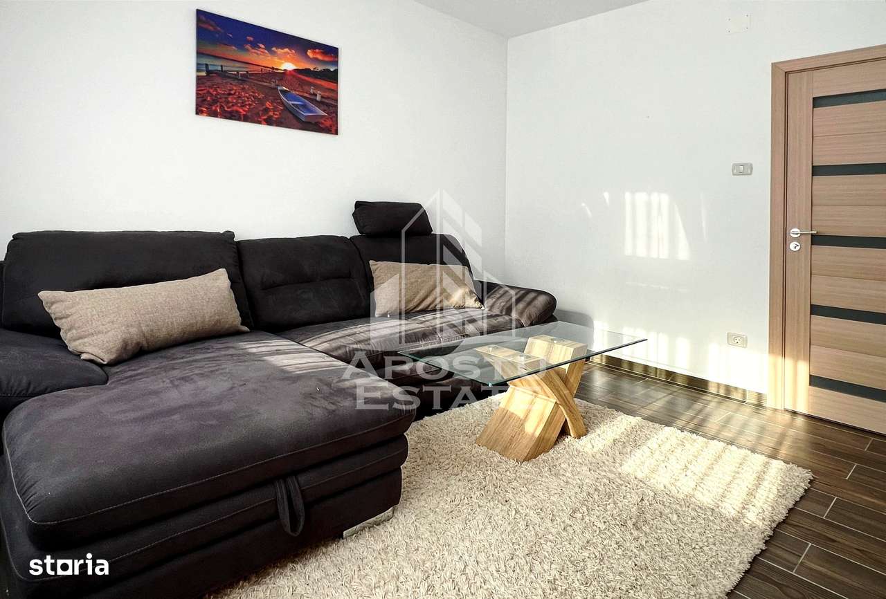 Apartament 2 camere, semidecomandat  zona Micalaca - Imagine principală: 2/9