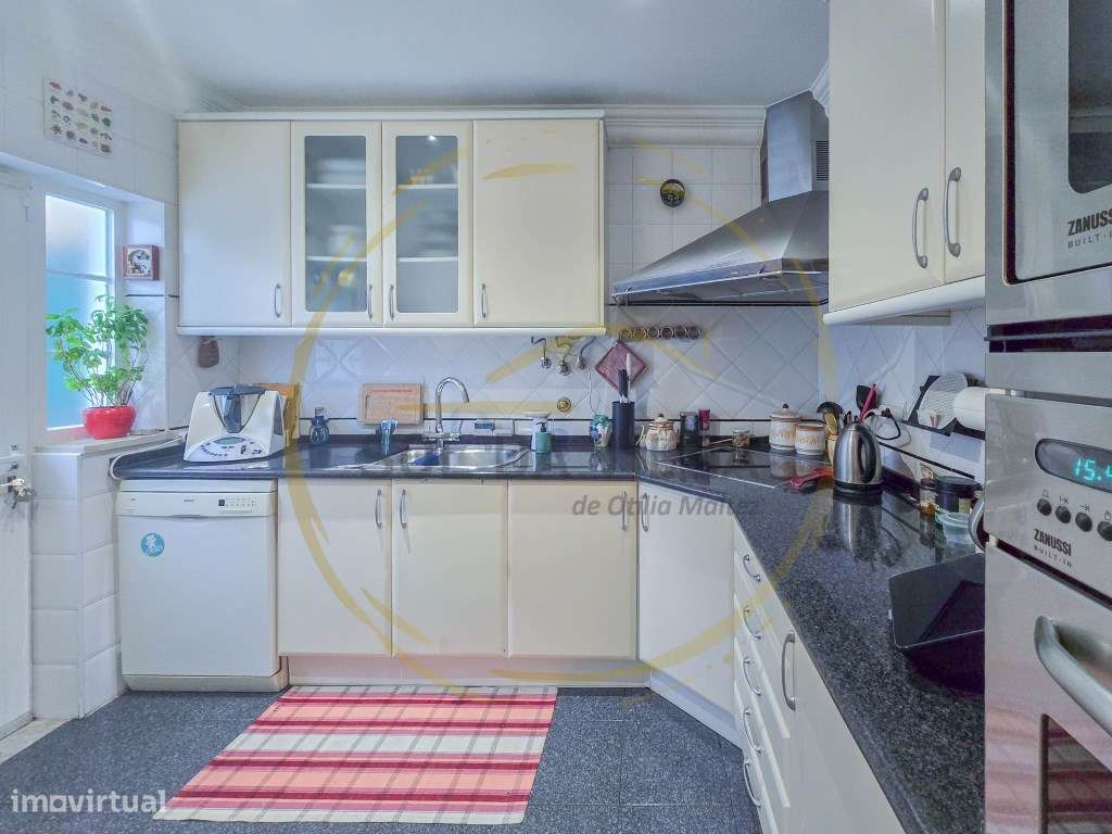Moradia Geminada T3+2 com garagem - Quinta do Conde - 395.000€-5