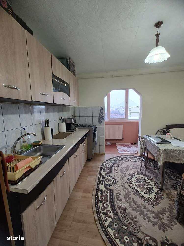 Vand apartament, 2 camere,decomandat,etajul4,zona Liliacului - Imagine principală: 4/19