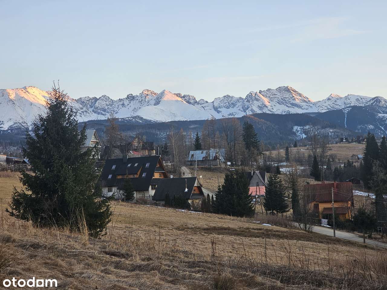 WIDOKOWA działka z PnB domu o WYJĄTKOWEJ, nowoczesnej ARCHITEKTURZE!-11