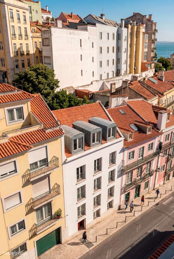 Vista rio e dois pisos para viver Lisboa | T2 Duplex em Sta. Apolónia-5