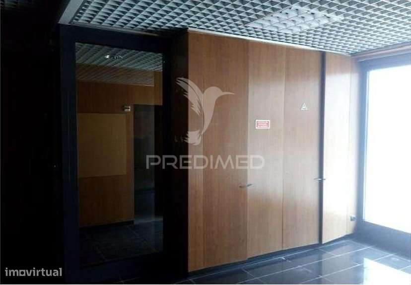 Loja com 185 m² no centro do Bombarral - Grande imagem: 3/5