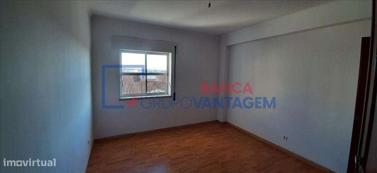 Apartamento T2 em Mem-Martins - Grande imagem: 5/8