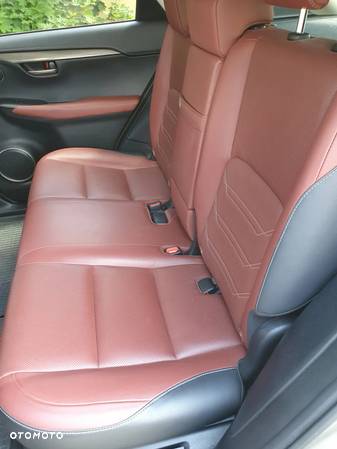 Lexus NX 200t Comfort AWD - 8