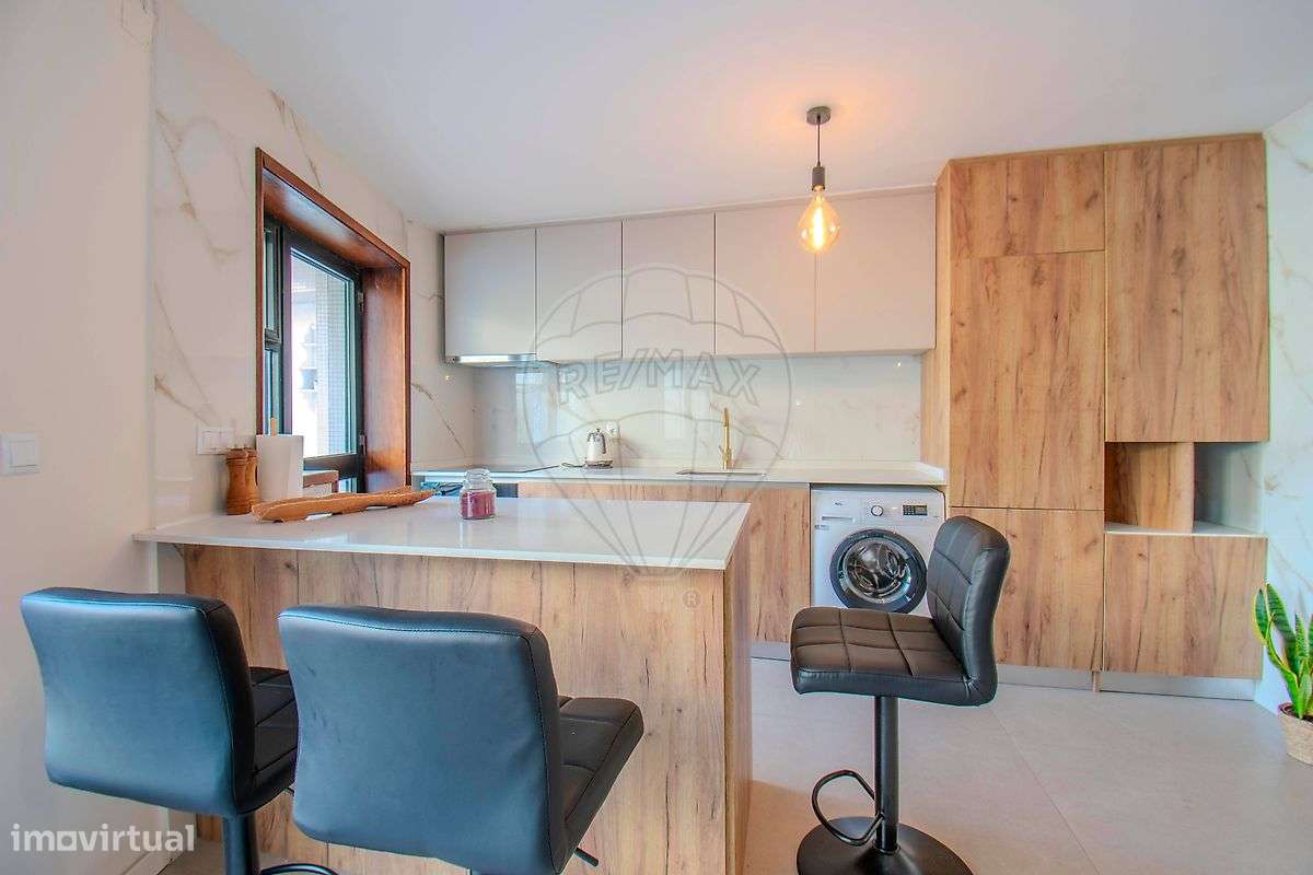 Apartamento T2 para arrendamento - Grande imagem: 2/17