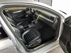 Volkswagen Passat Variant 2.0 TDI DSG BlueMotion Technology Exclusive - 9