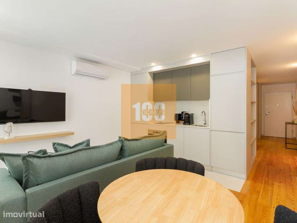 T1 na Baixa do Porto - Rua da Vitória - Grande imagem: 5/22