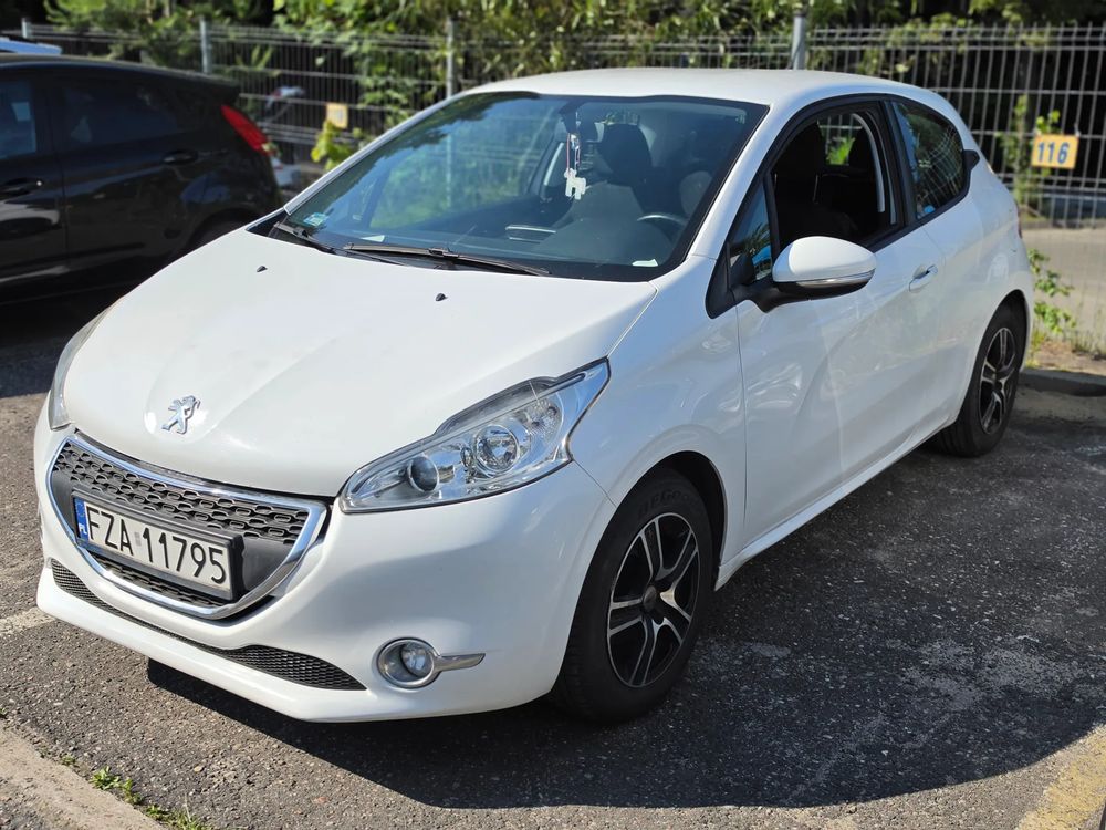 Peugeot 208 I 1.2 PureTech Active 2014