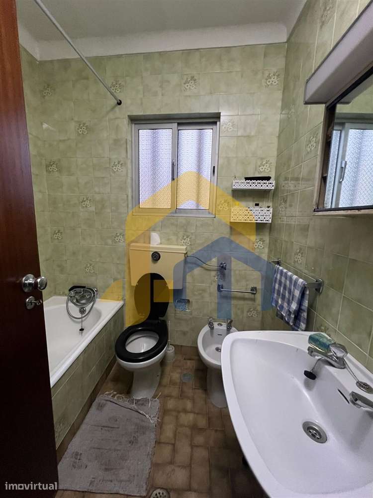 Apartamento T2+1 com Sotão Aproveitado , em Estremoz-8