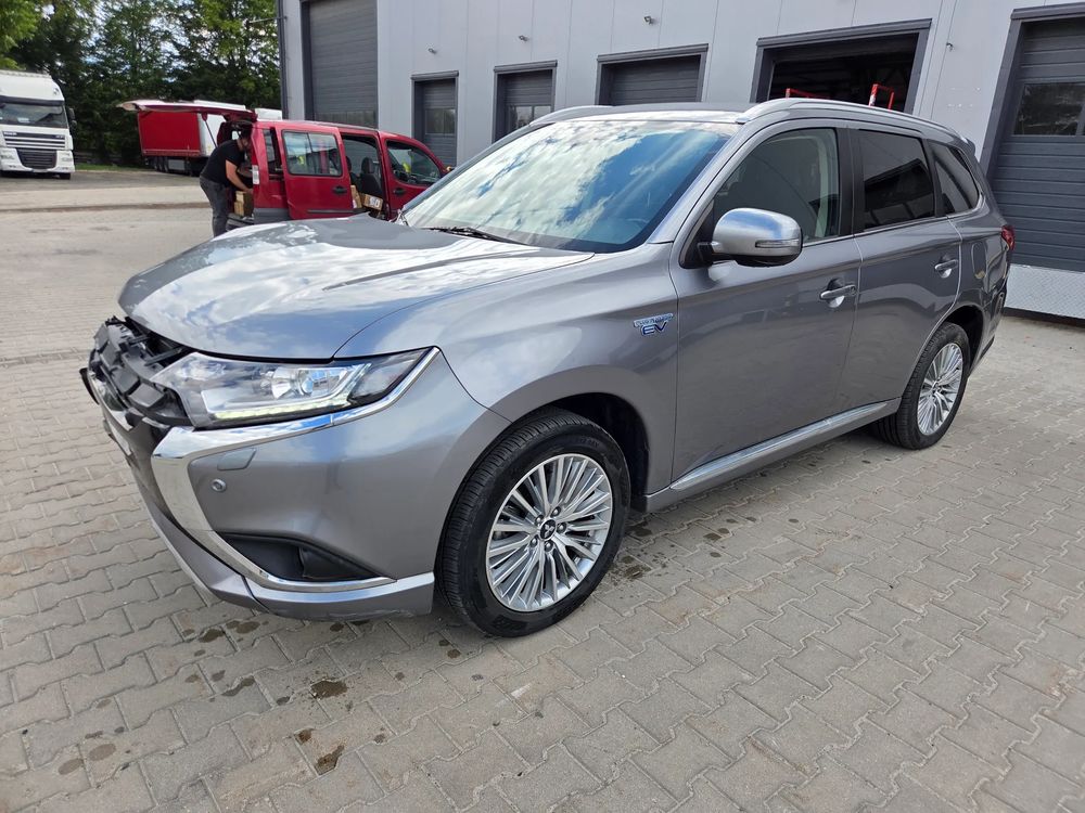 Mitsubishi Outlander III (2012-2022) 2020