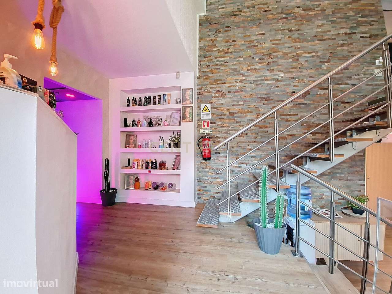 Centro de Solário e SPA junto à Loja do Cidadão na Amora - Grande imagem: 2/21