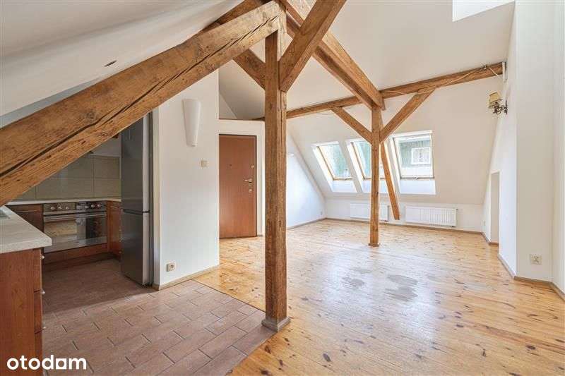 3-pokojowe poddaszowe mieszkanie w Sopocie 2 piętrze-8