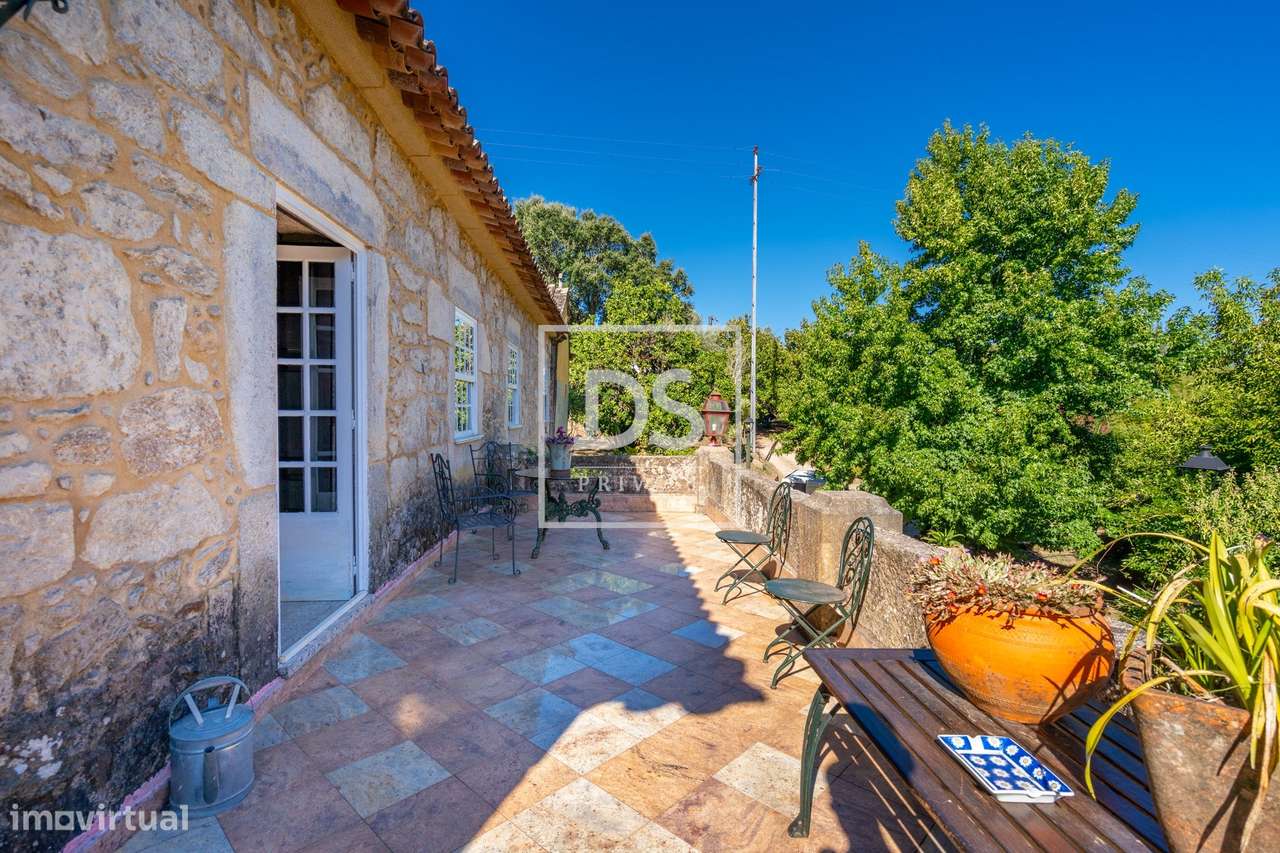 Quinta de Santo António – Propriedade Histórica com Potencial Único em-10