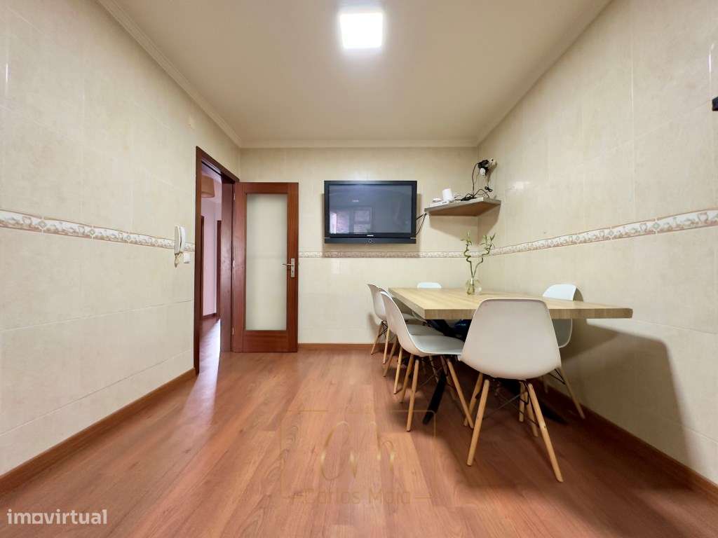 Moradia T4 com terraço, Sótão e Garagem-2