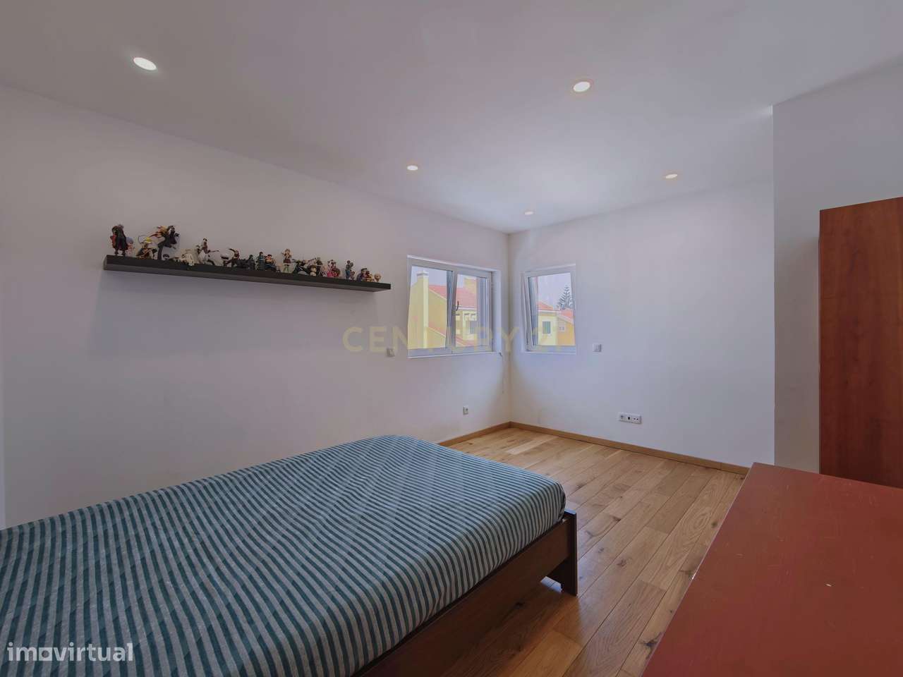 Moradia Contemporânea T3 + Escritório, com Jardim e Painéis Solares em-53