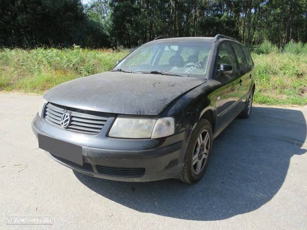 VW Passat B5 1.9 TDI de 2000 - Peças Usadas (8454) - 2