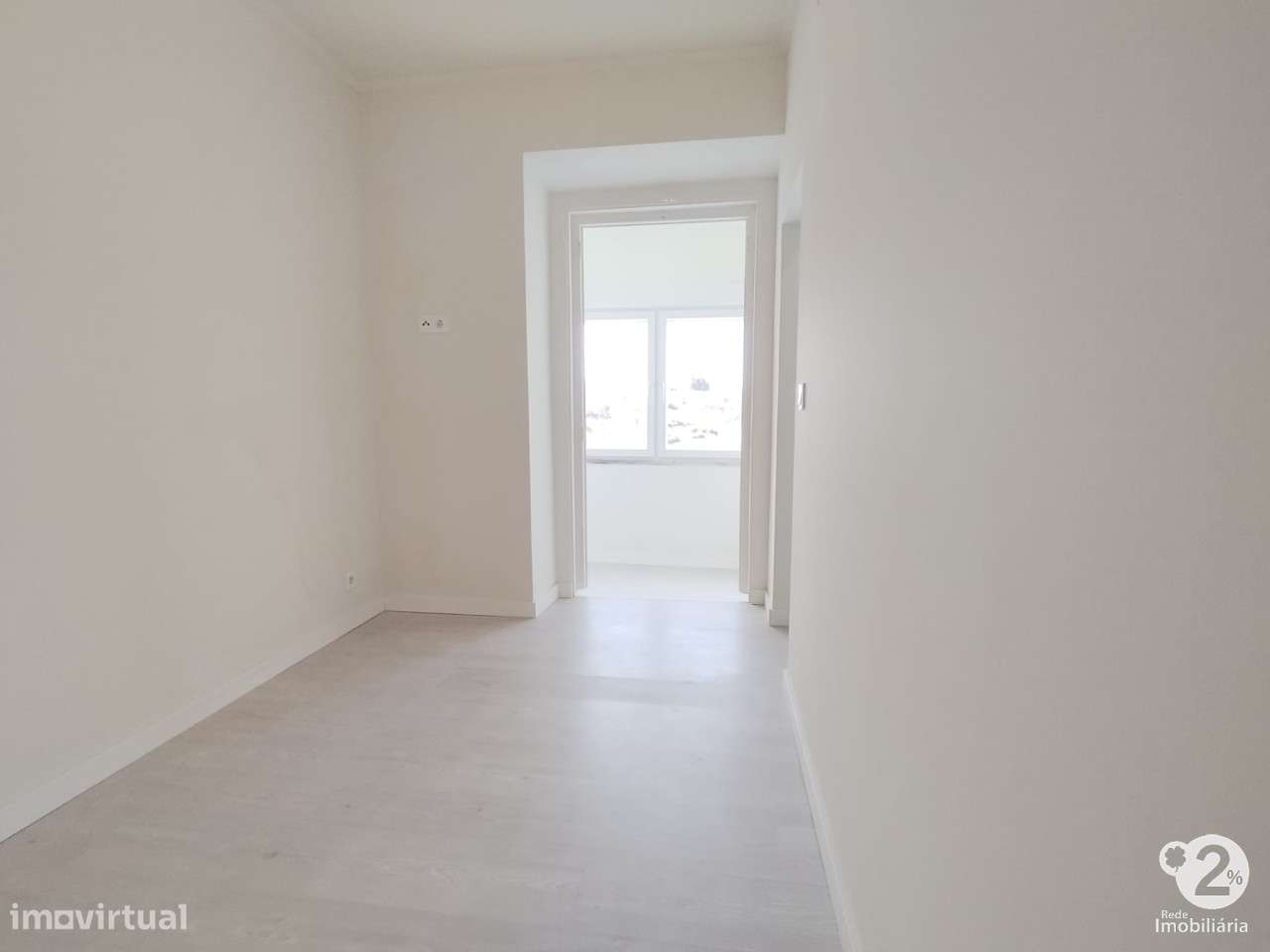 Apartamento T2 totalmente remodelado na Penha de França – pronto a...-15