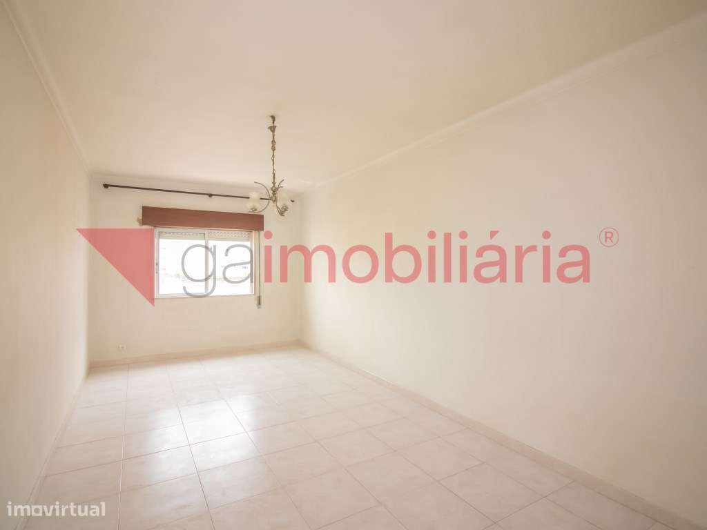 Apartamento T2 Centro Cartaxo-10